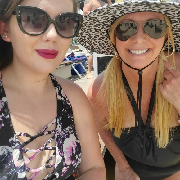 Meet your Posher, Kimberlee - Picture 7 of 14